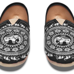WALKING WITH ELEPHANTS Tomu Canvas Shoes